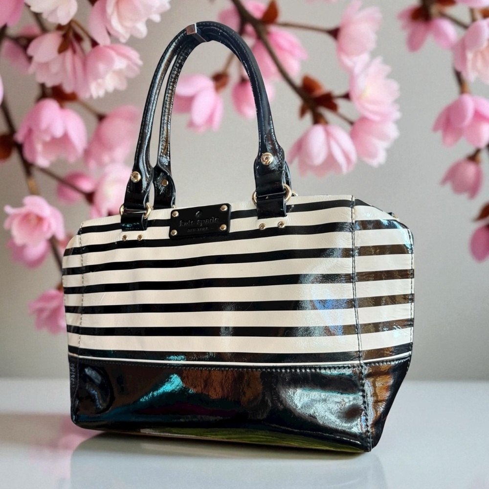 Kate Spade Wellesley Alessa Patent Leather Two Way Striped Satchel Bag. - Picture 2 of 12
